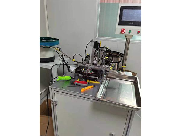 全自動(dòng)組裝機(jī)